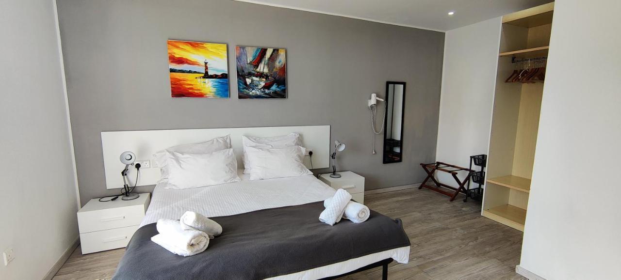 Villa Arjuza - Private Self Catering Bedrooms With Bathroom Is-Swieqi Extérieur photo